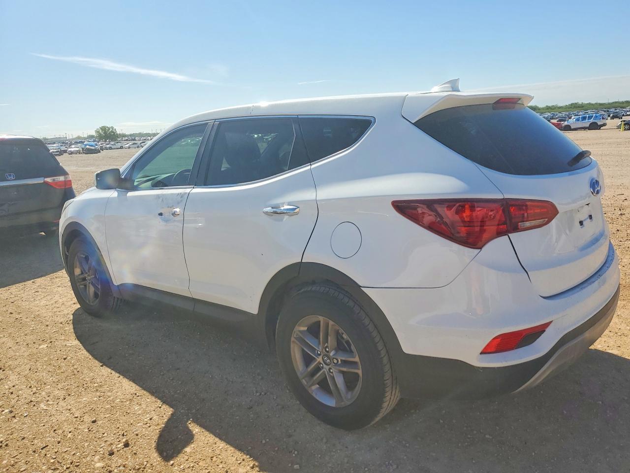 2017 Hyundai Santa Fe Sport 2.4L - zdjęcie 2