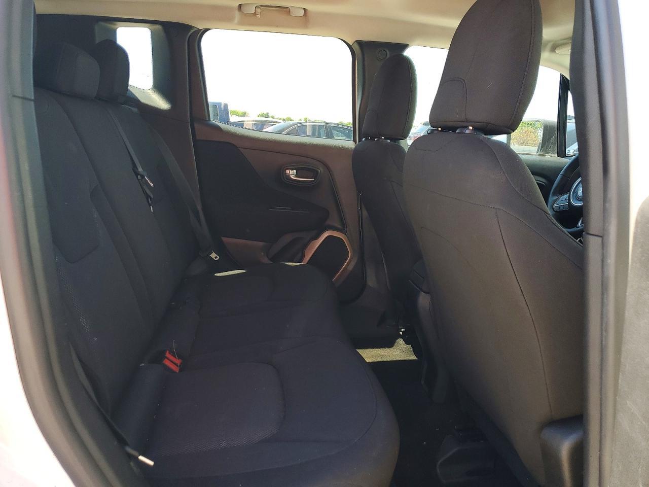 2017 Jeep Renegade Sport - zdjęcie 10