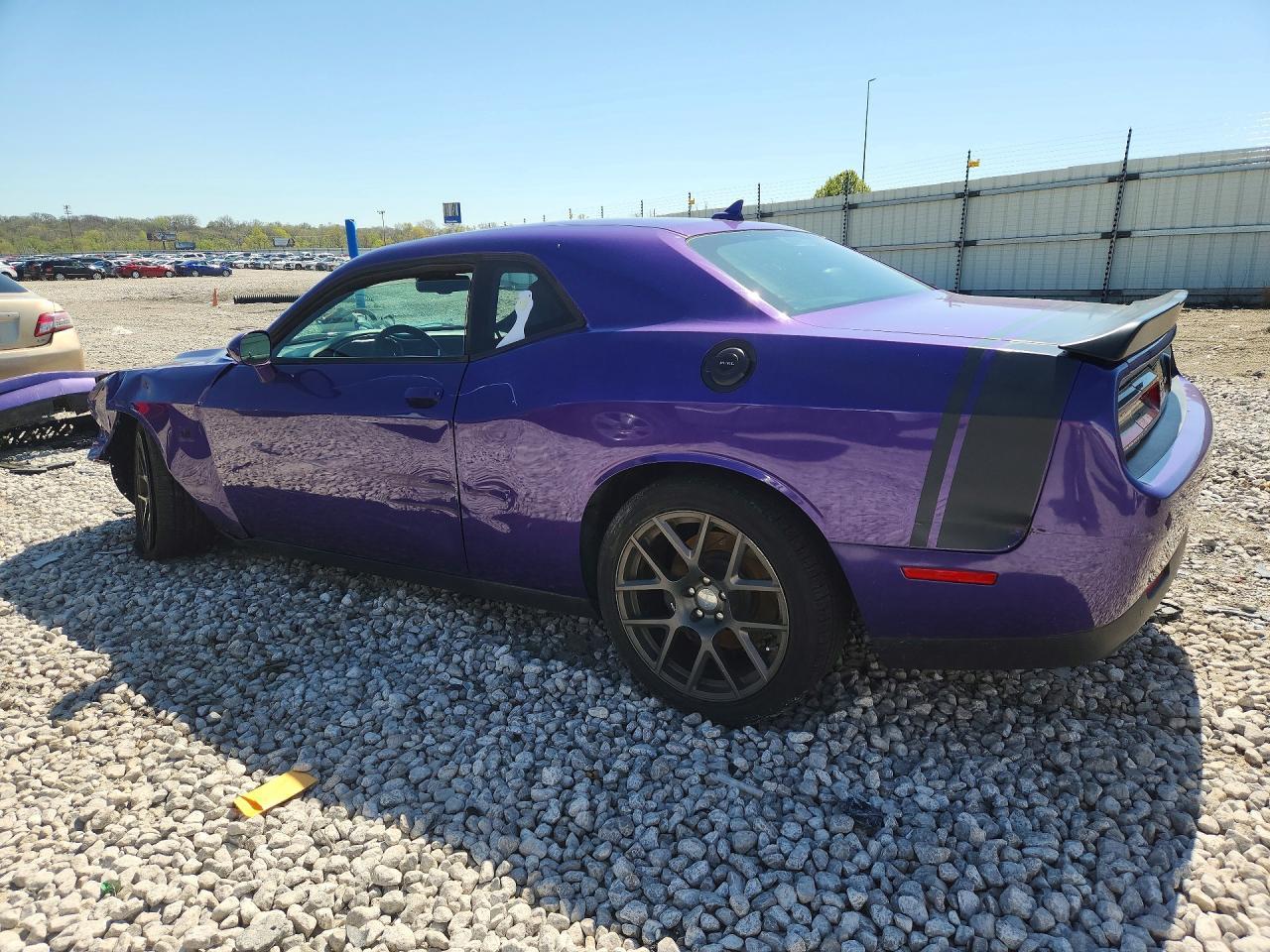 2016 Dodge Challenger R - zdjęcie 2