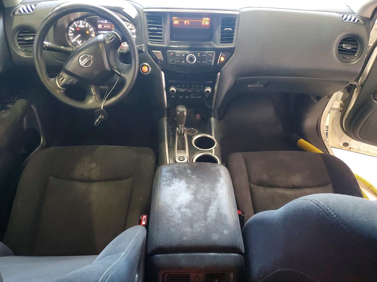 2016 Nissan Pathfinder S - zdjęcie 8
