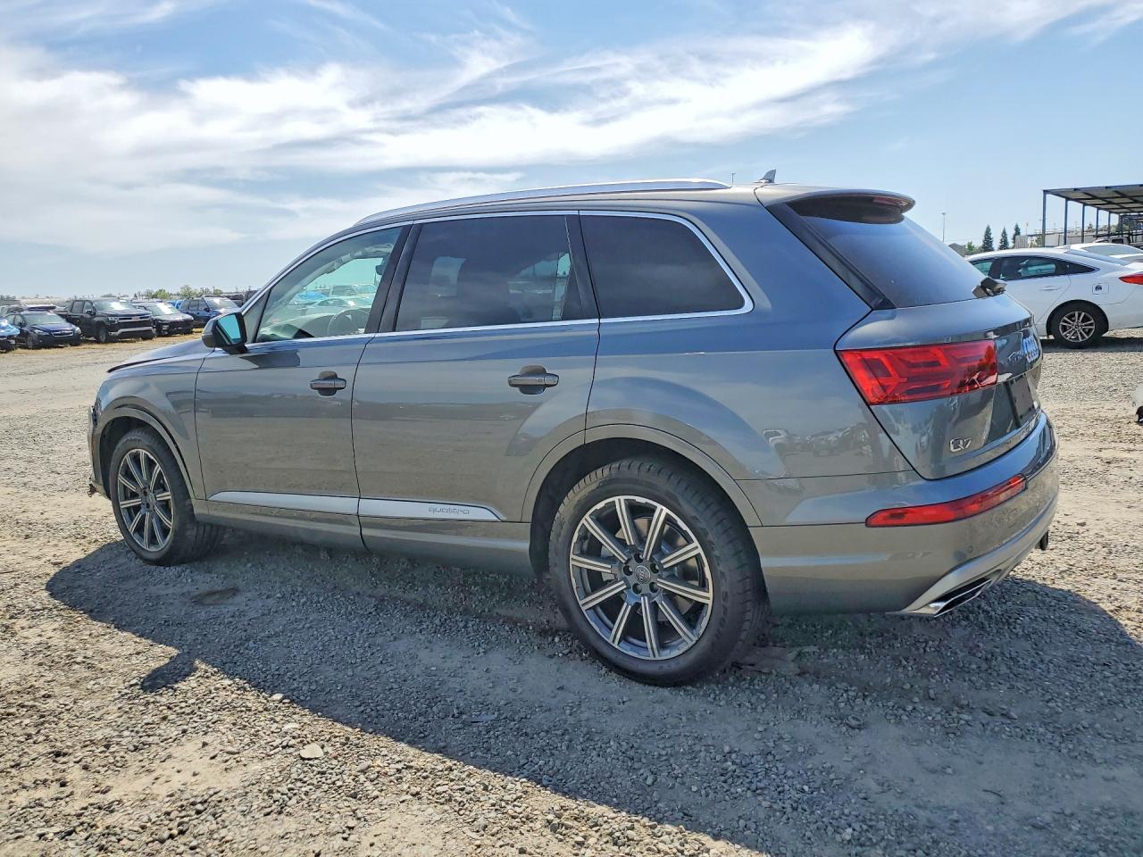 2017 Audi Q7 Premium Plus - zdjęcie 2