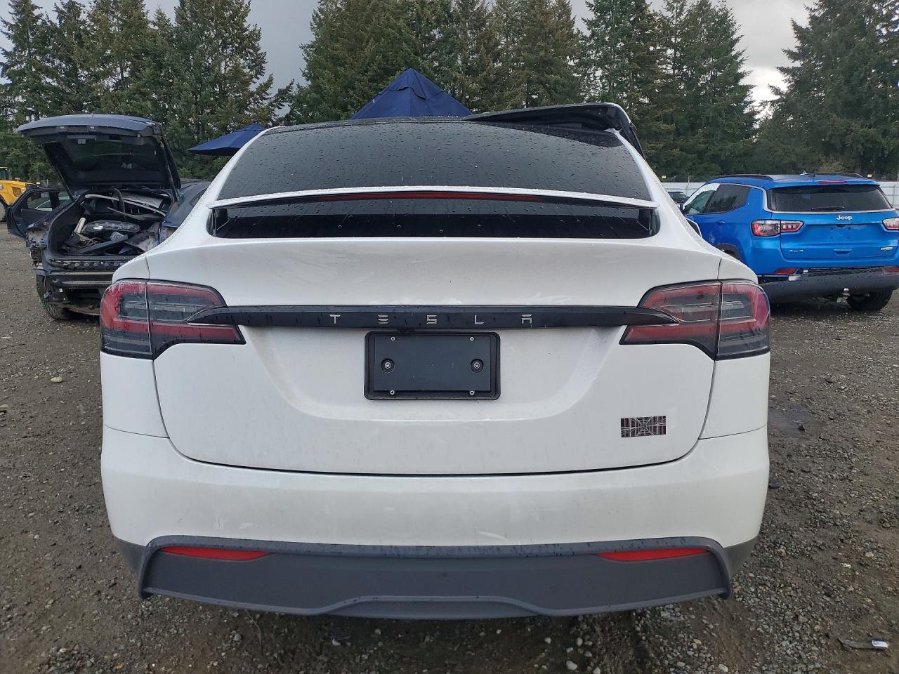 2024 Tesla Model X - zdjęcie 6