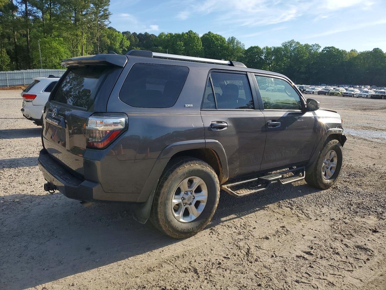 2019 Toyota 4Runner Sr5 - zdjęcie 3