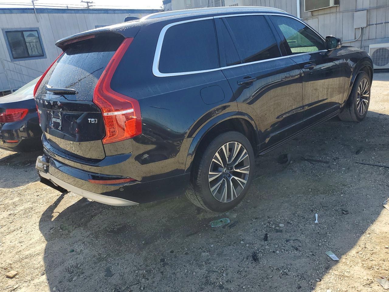 2022 Volvo Xc90 T5 Momentum - zdjęcie 3
