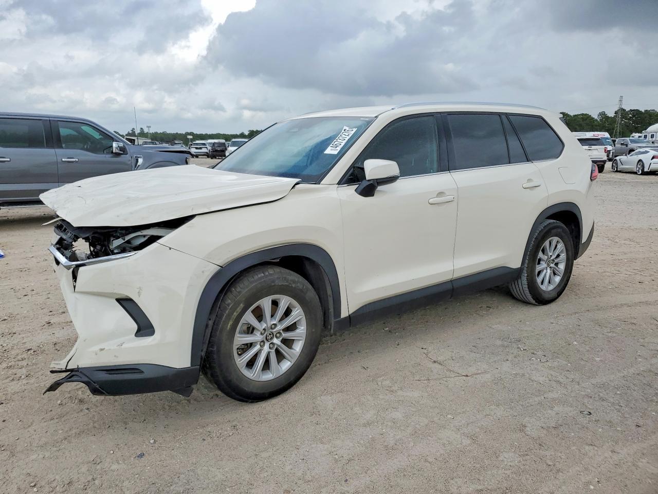 2024 Toyota Grand Highlander Xle - zdjęcie główne