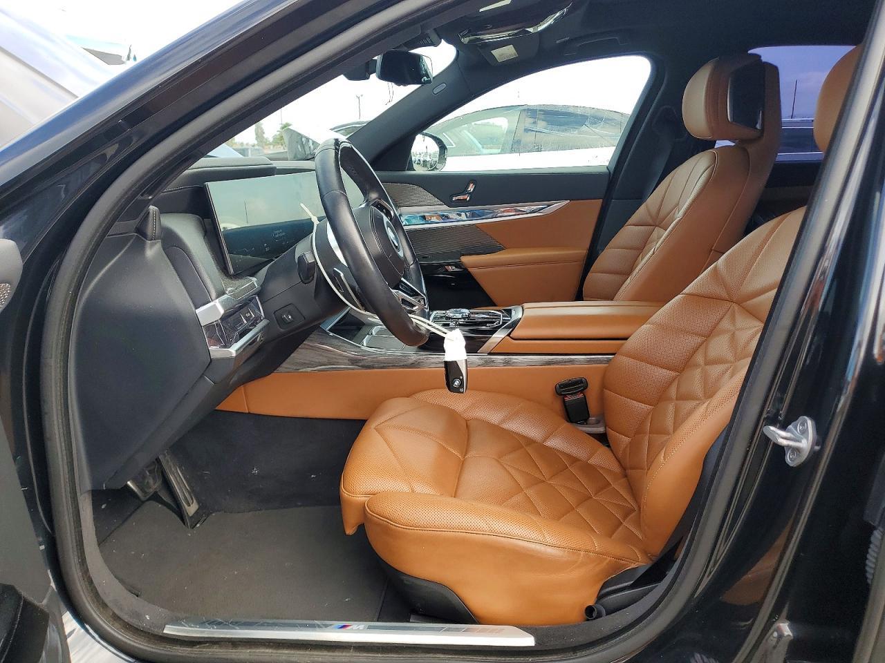 2023 BMW 740 I - zdjęcie 7