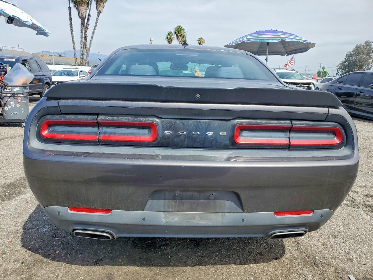 2016 Dodge Challenger Sxt - zdjęcie 6