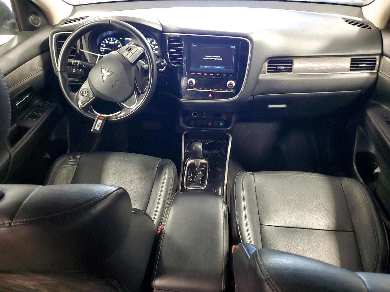 2020 Mitsubishi Outlander Se - zdjęcie 8