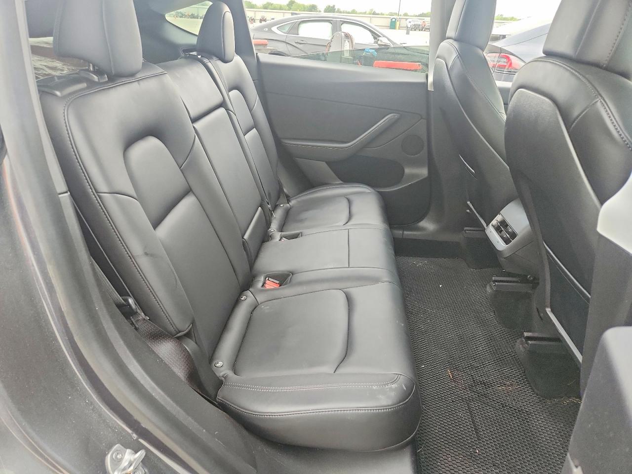 2021 Tesla Model Y - zdjęcie 10