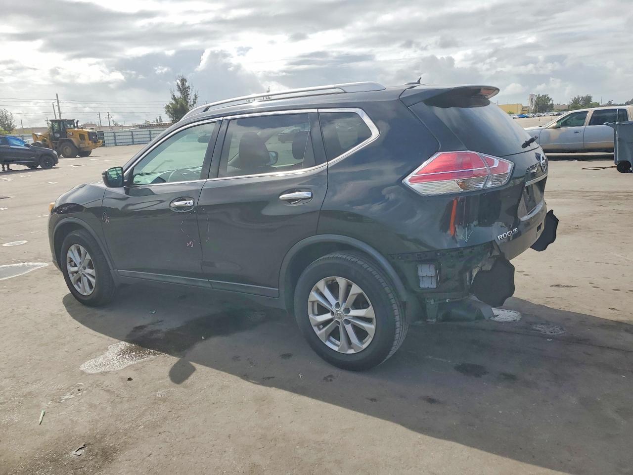 2016 Nissan Rogue Sv - zdjęcie 2
