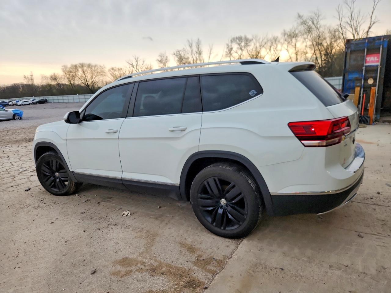 2018 Volkswagen Atlas Sel - zdjęcie 2