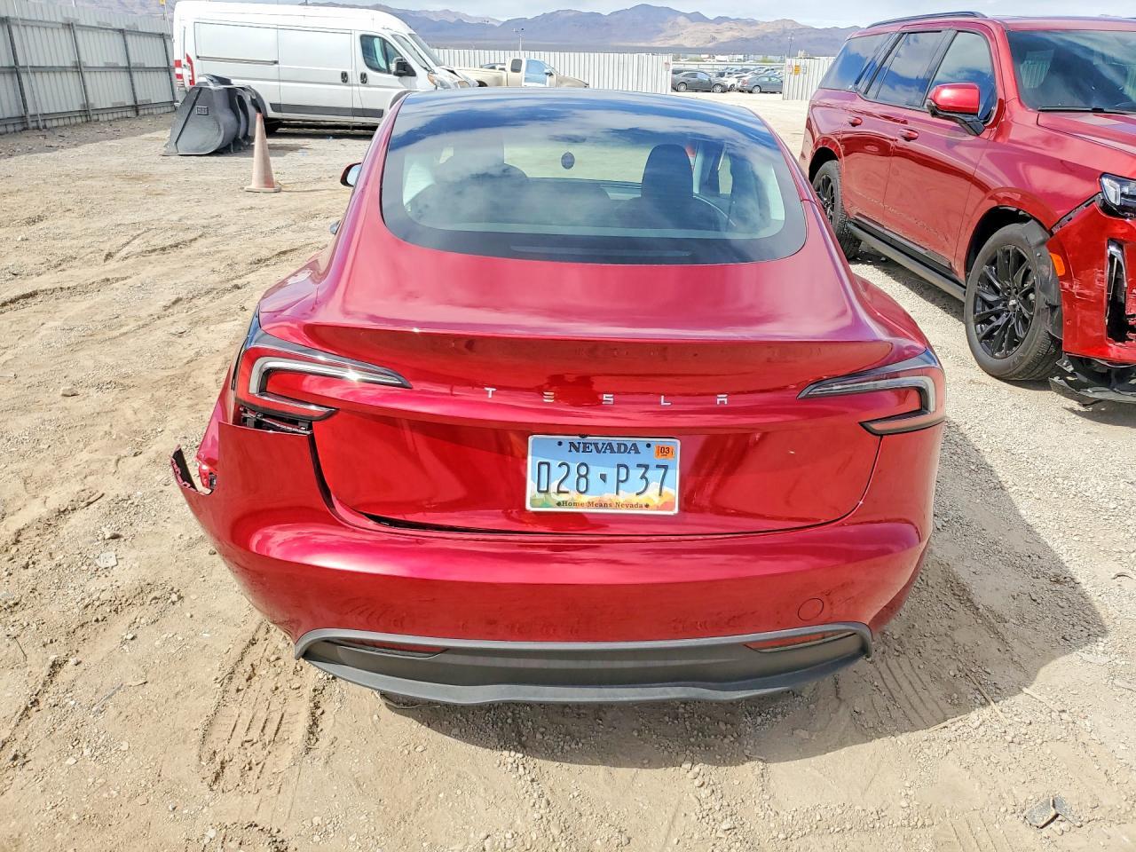 2024 Tesla Model 3 - zdjęcie 6