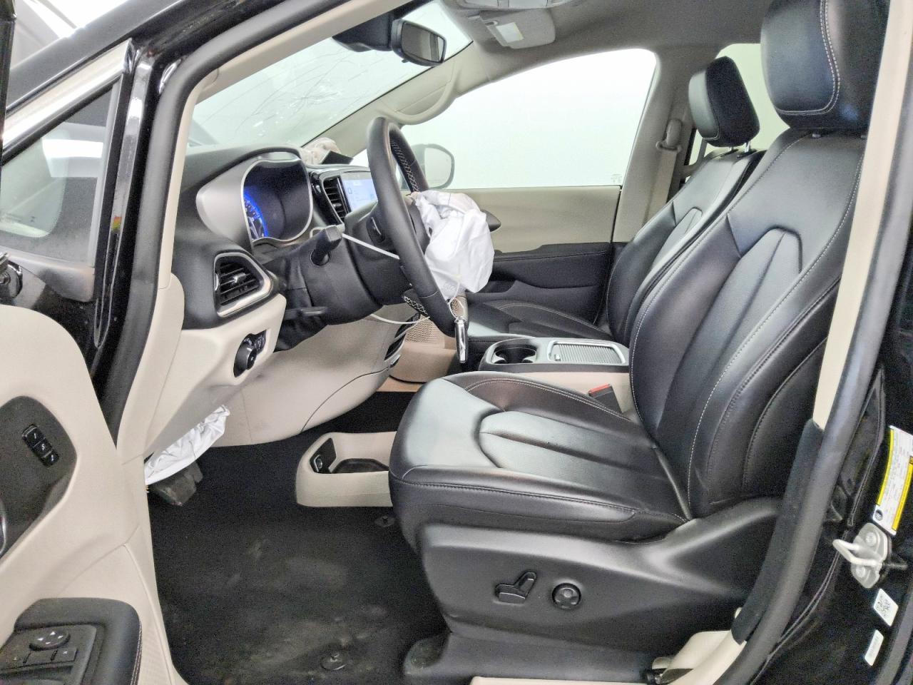 2024 Chrysler Pacifica Touring L - zdjęcie 7