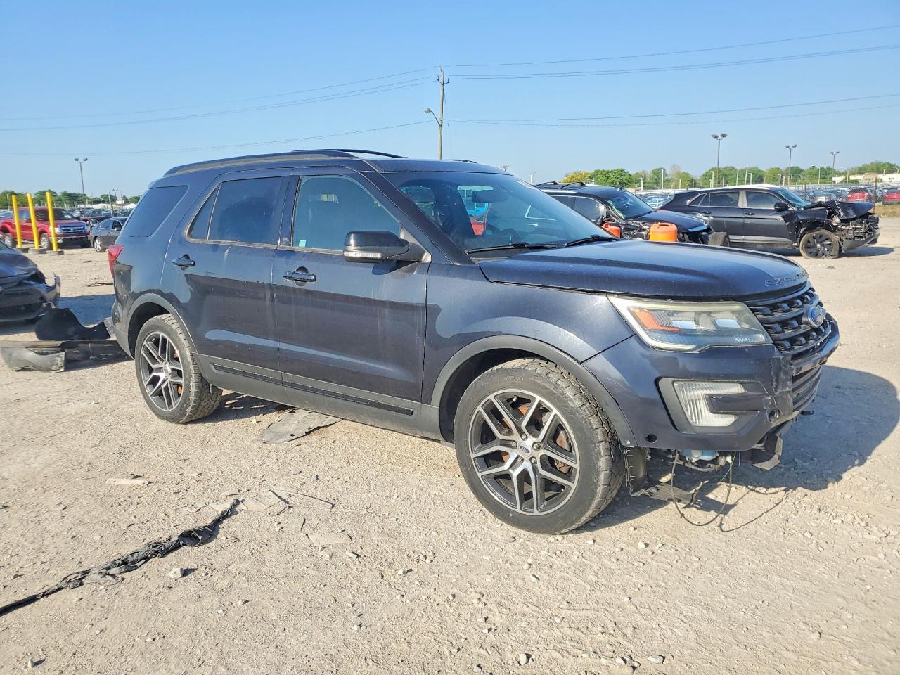 2017 Ford Explorer Sport - zdjęcie 4