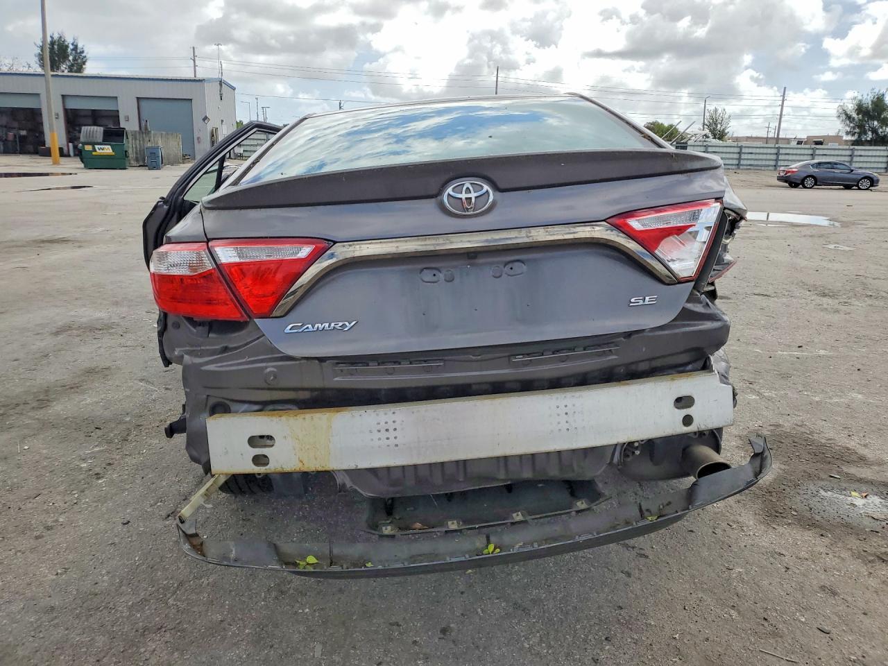 2017 Toyota Camry Se - zdjęcie 6