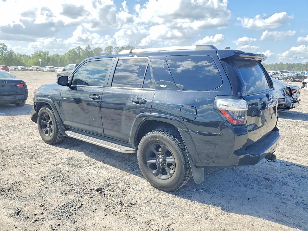 2019 Toyota 4Runner Sr5 - zdjęcie 2