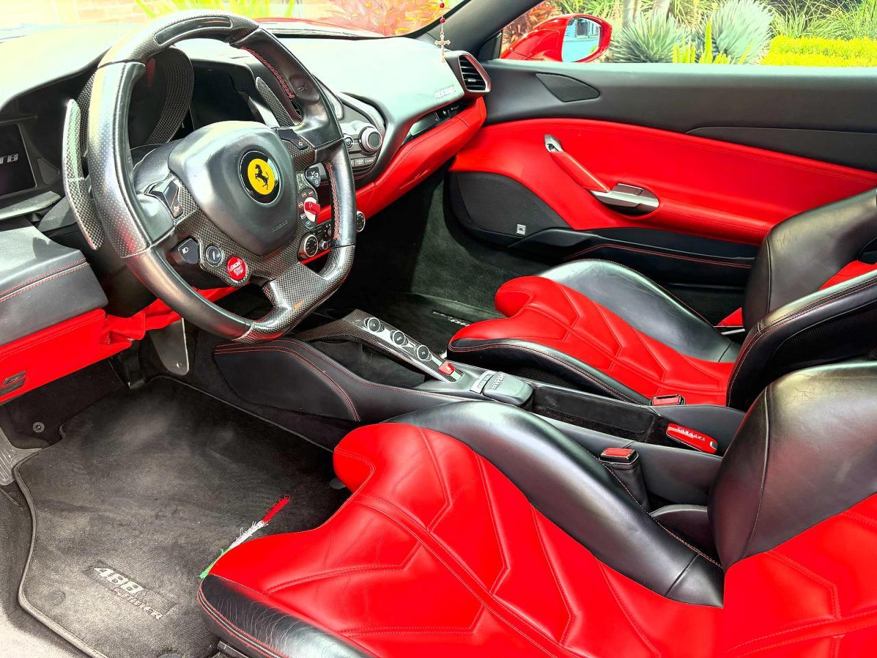 2016 Ferrari 488 Gtb - zdjęcie 9