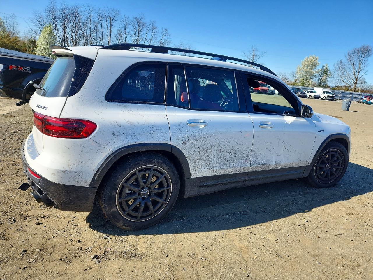 2026 Mercedes-Benz Glb Amg 35 4Matic - zdjęcie 3