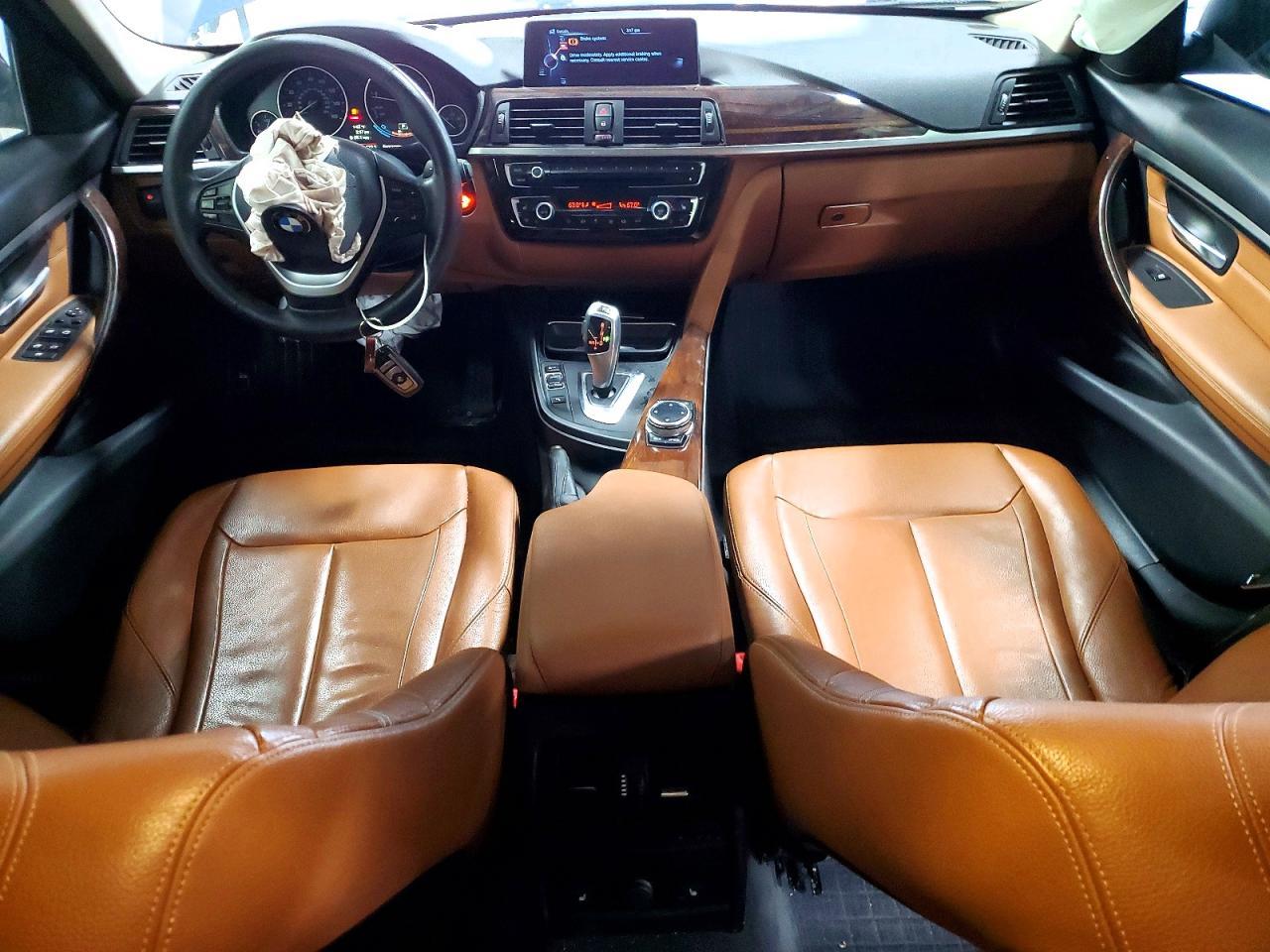 2014 BMW 335 Xi - zdjęcie 8