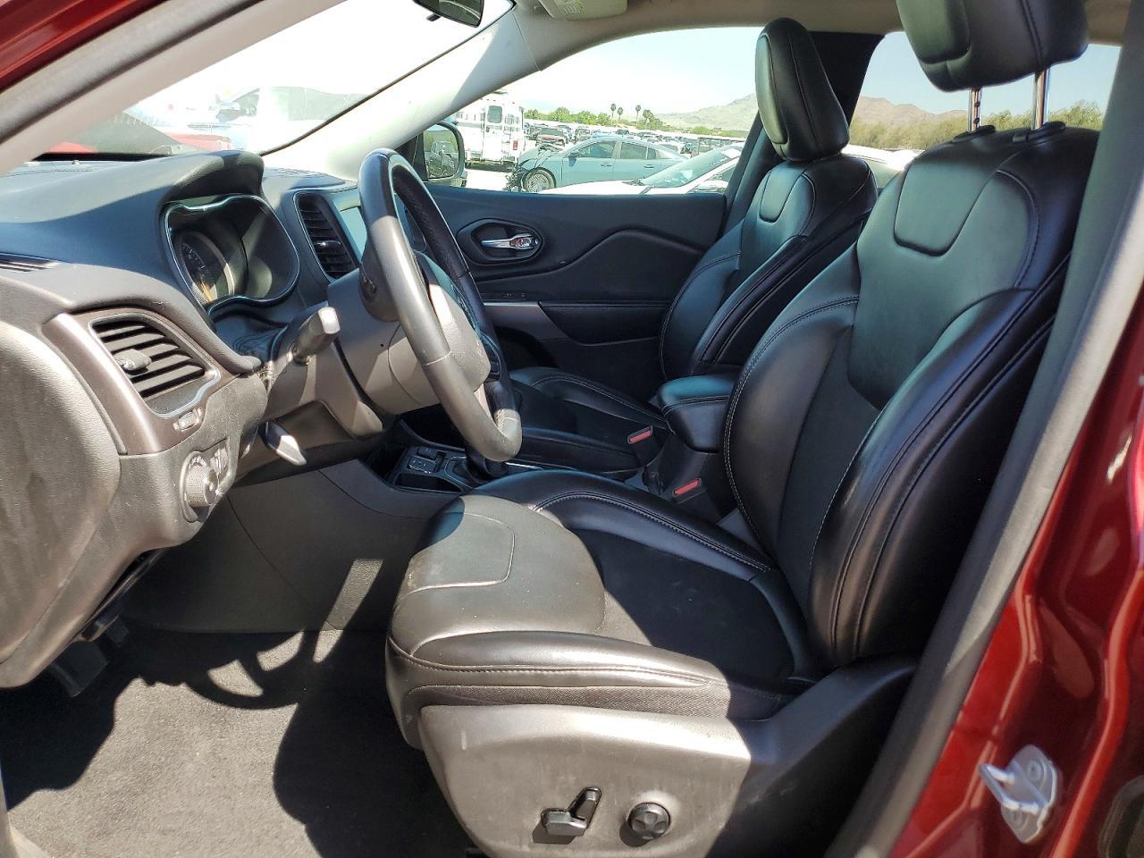 2019 Jeep Cherokee Latitude Plus - zdjęcie 7