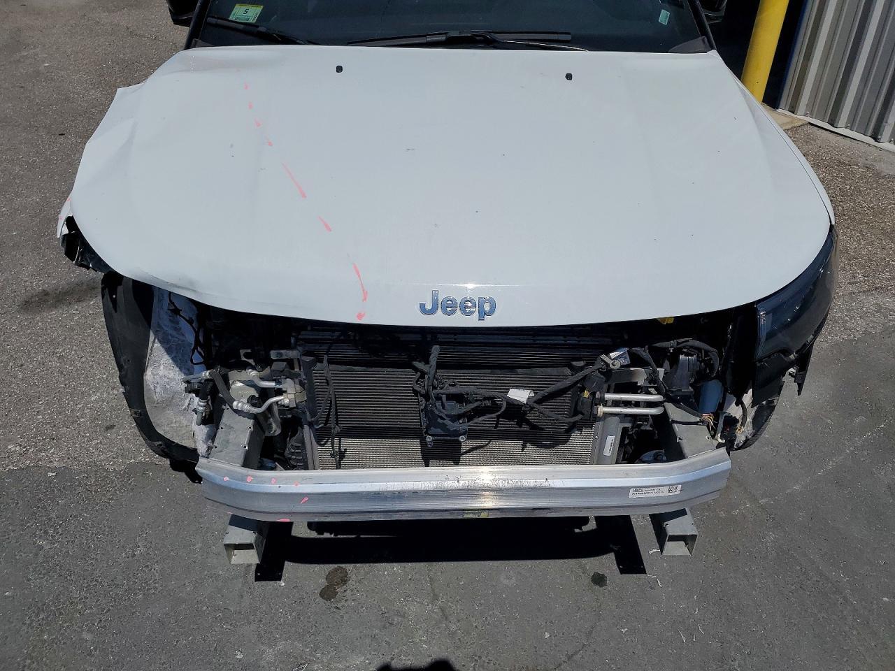 2024 Jeep Compass Limited - zdjęcie 11