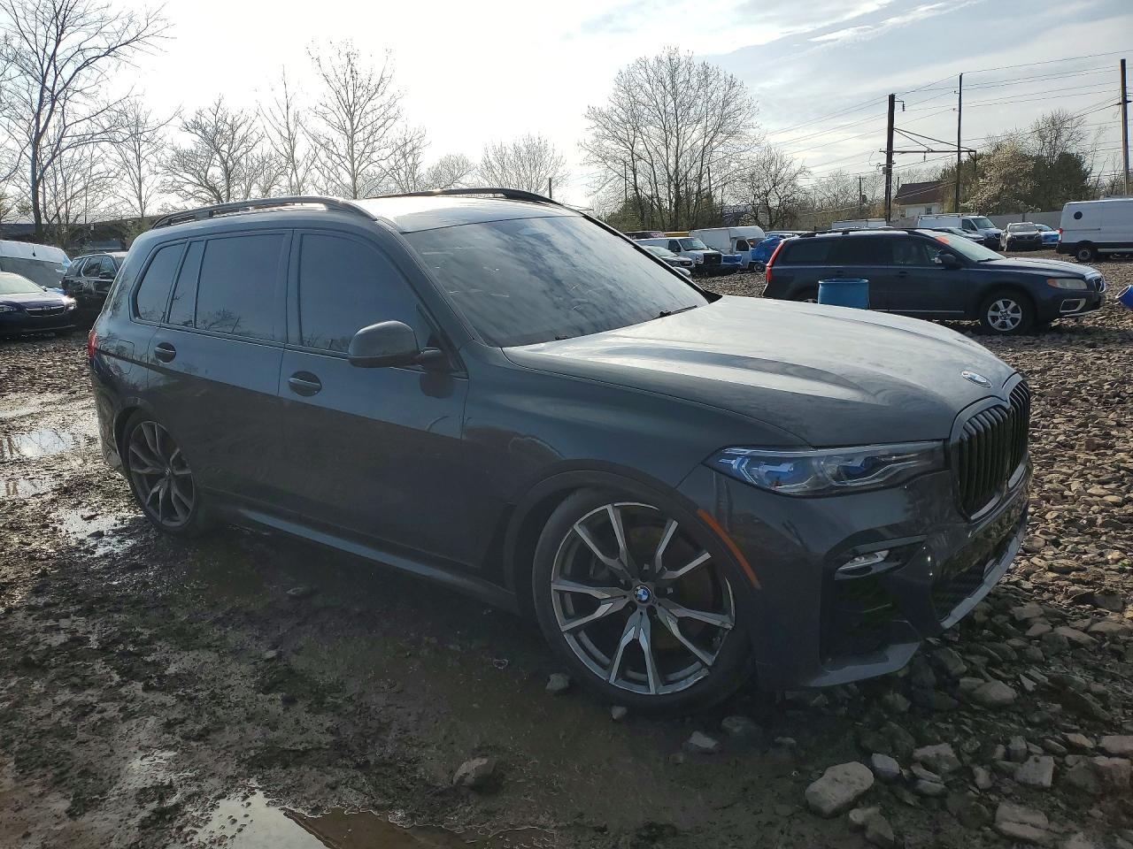 2022 BMW X7 M50I - zdjęcie 4