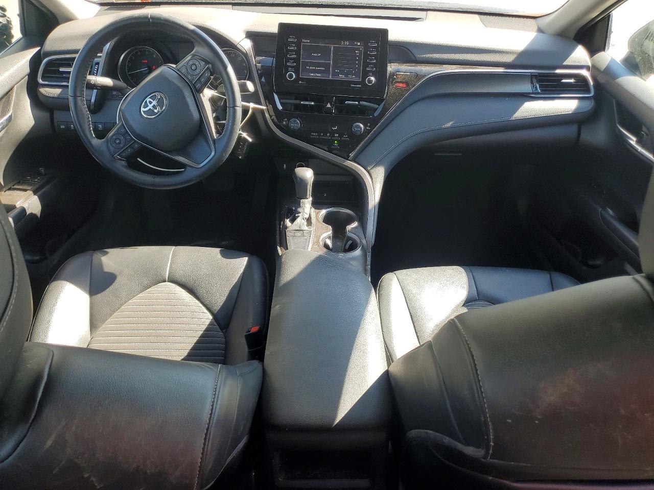 2022 Toyota Camry Se - zdjęcie 8