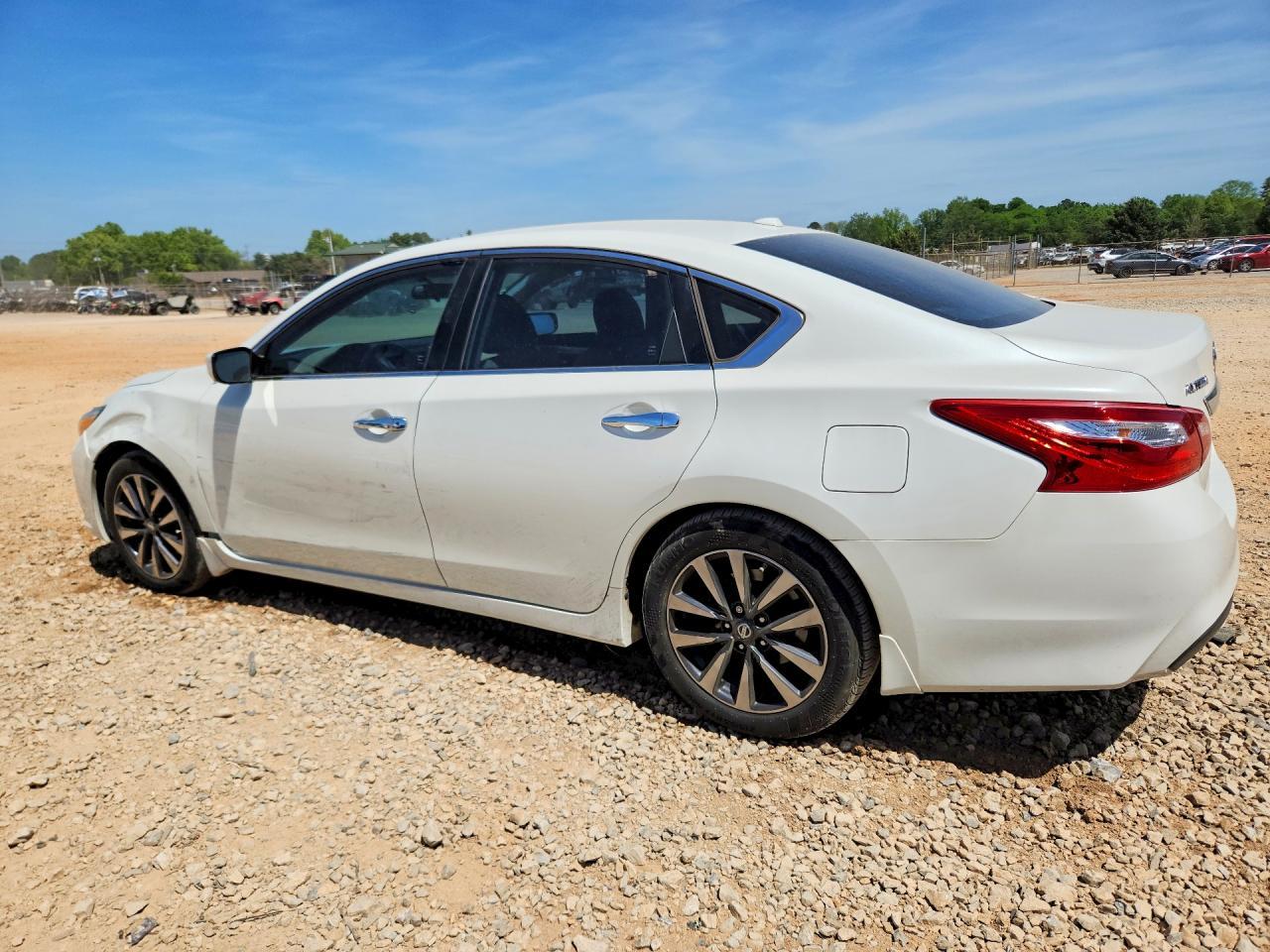 2016 Nissan Altima 2.5 Sv - zdjęcie 2