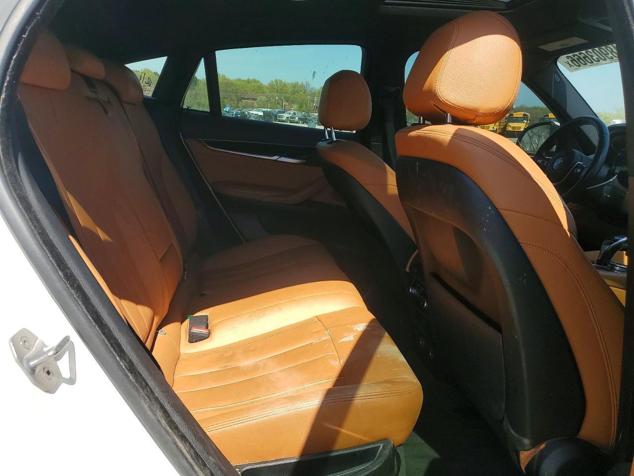 2017 BMW X6 xDrive35I - zdjęcie 10