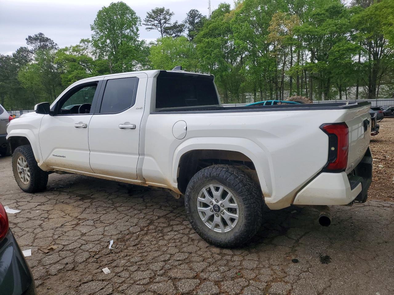 2024 Toyota Tacoma - zdjęcie 2