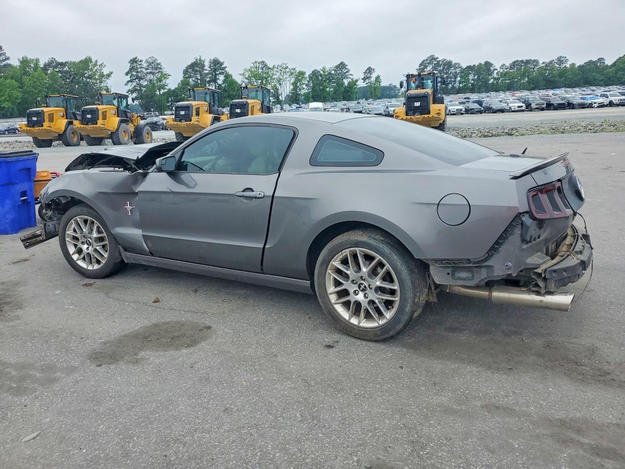 2013 Ford Mustang - zdjęcie 2