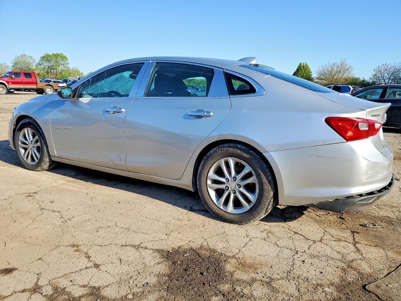 2016 Chevrolet Malibu Lt - zdjęcie 2