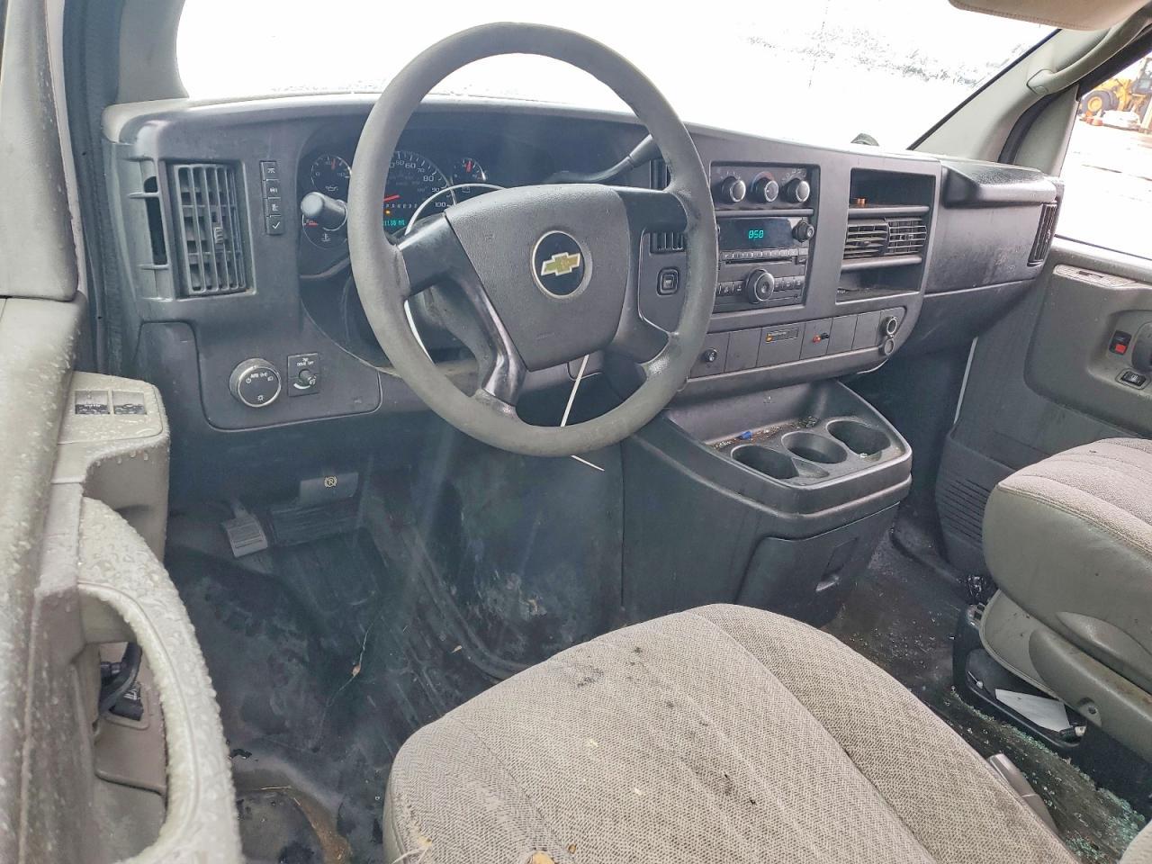 2013 Chevrolet Express G1500 - zdjęcie 8