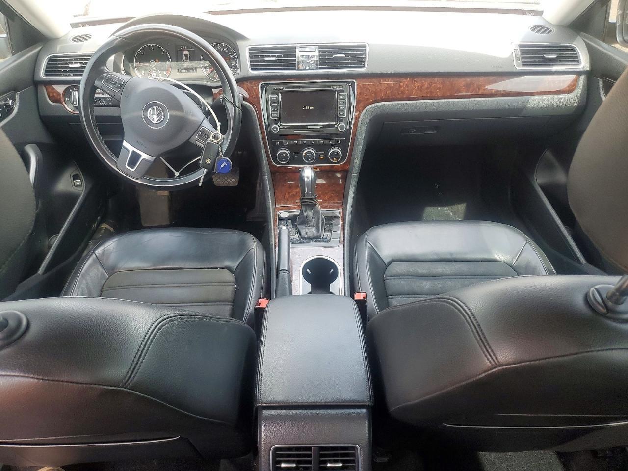2013 Volkswagen Passat Sel - zdjęcie 8