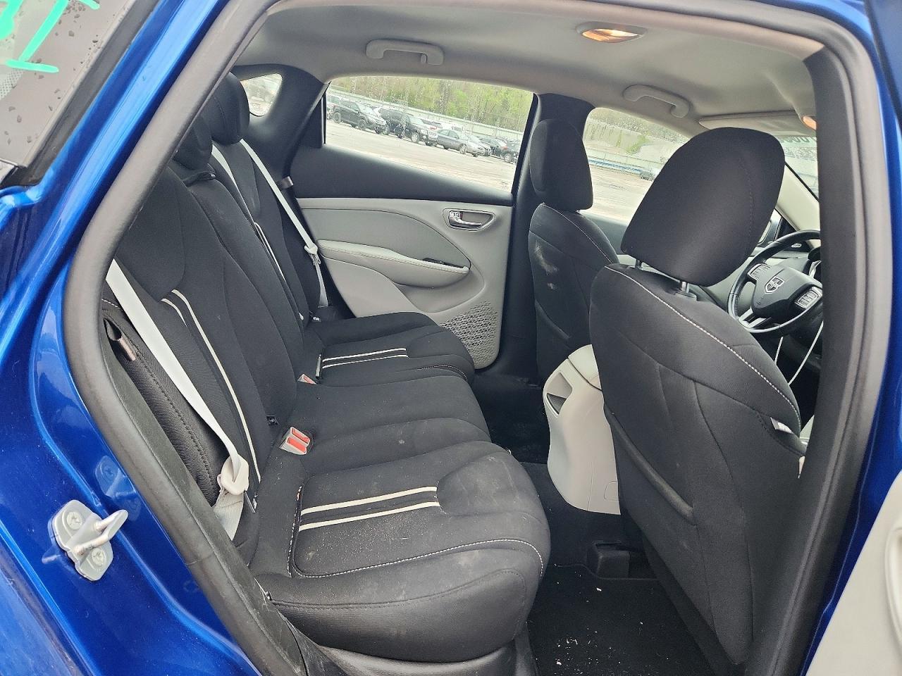 2013 Dodge Dart Sxt - zdjęcie 10