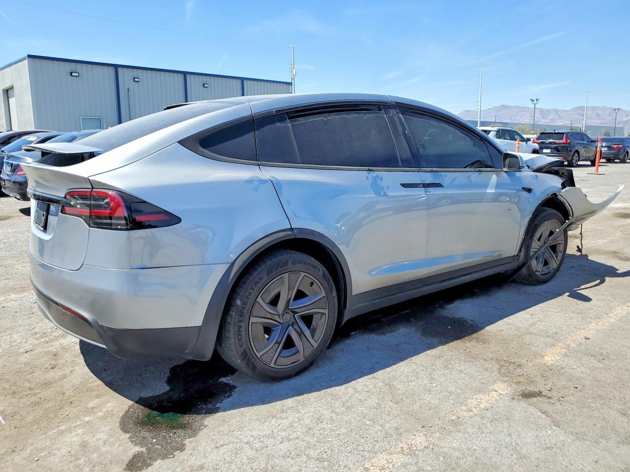 2026 Tesla Model X - zdjęcie 3