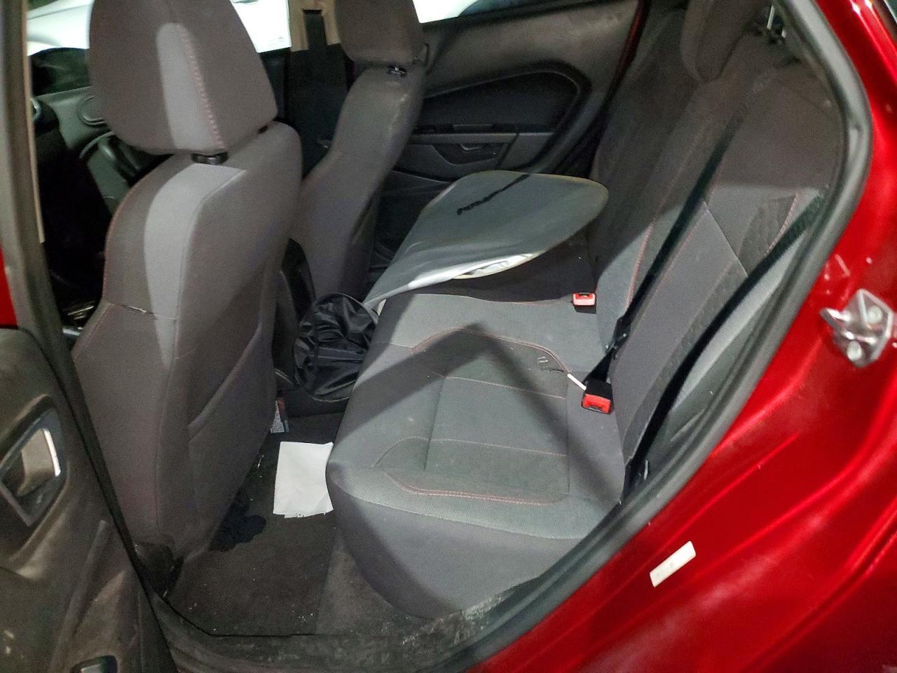 2015 Ford Fiesta Se - zdjęcie 10