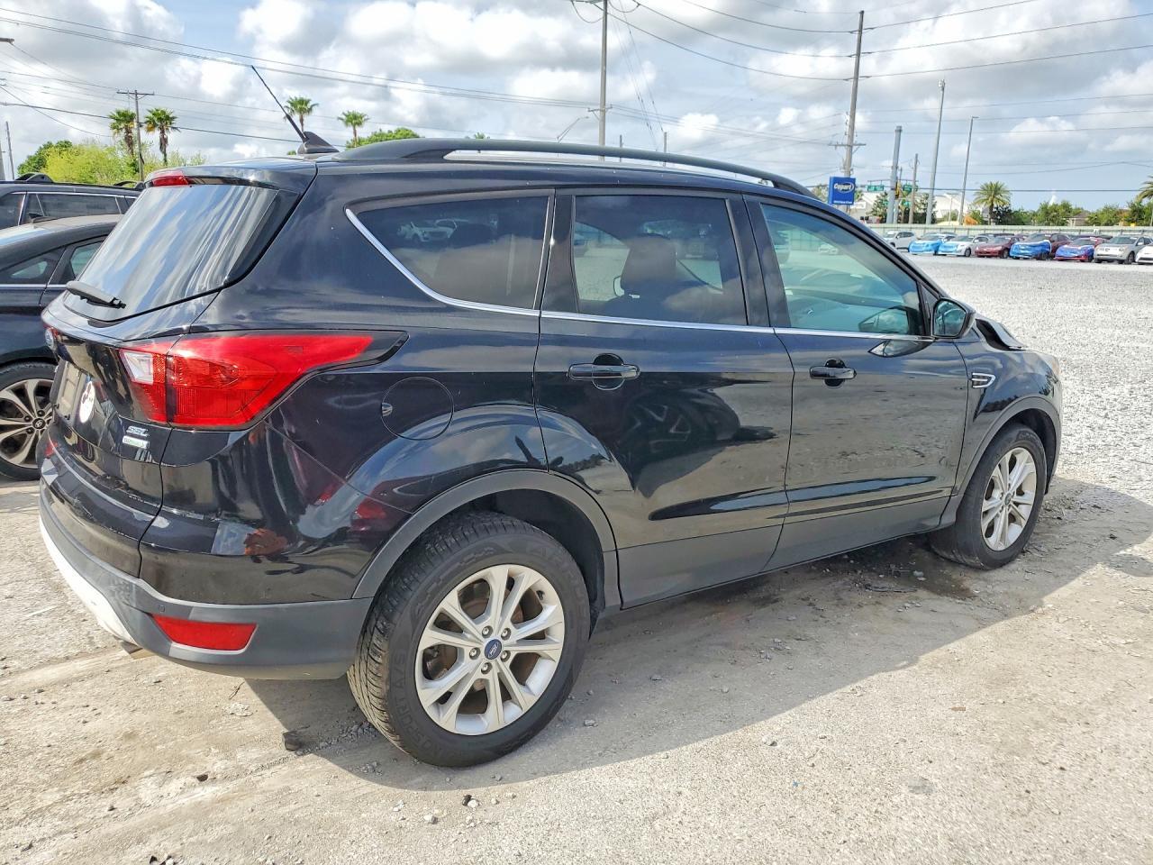 2019 Ford Escape Sel - zdjęcie 3