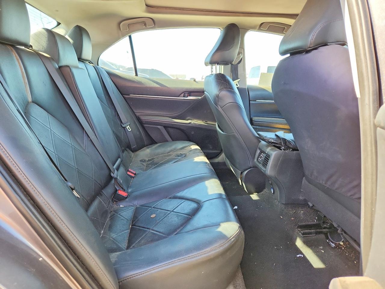 2018 Toyota Camry Xle - zdjęcie 10