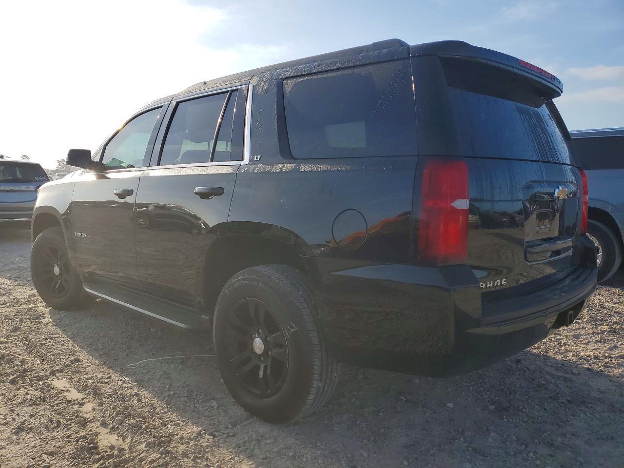 2018 Chevrolet Tahoe K1500 Lt - zdjęcie 2
