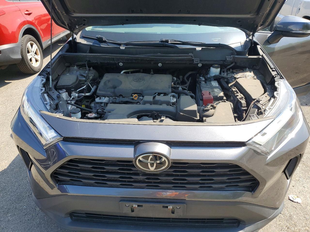 2022 Toyota Rav4 Xle - zdjęcie 11