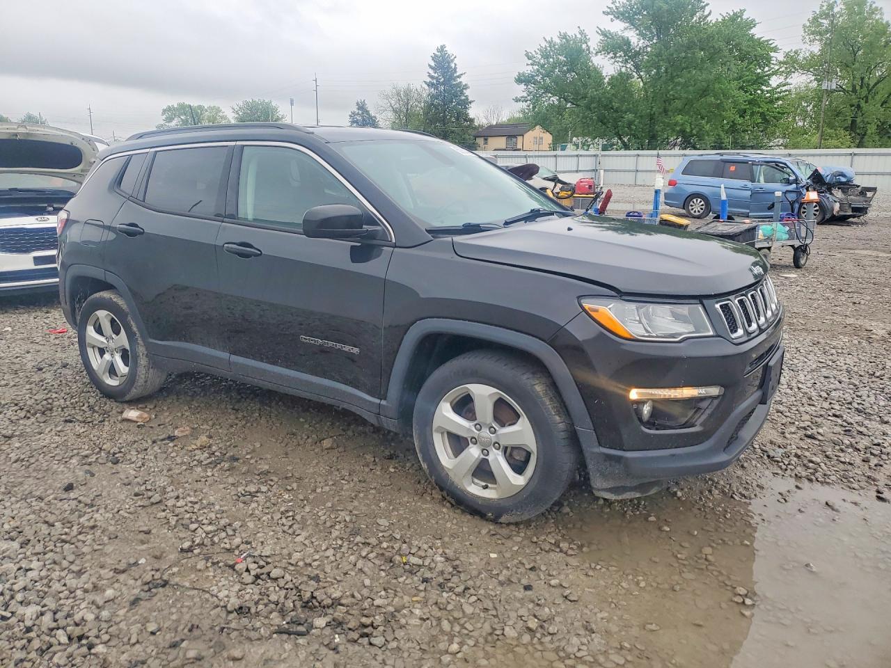 2017 Jeep Compass Latitude - zdjęcie 4