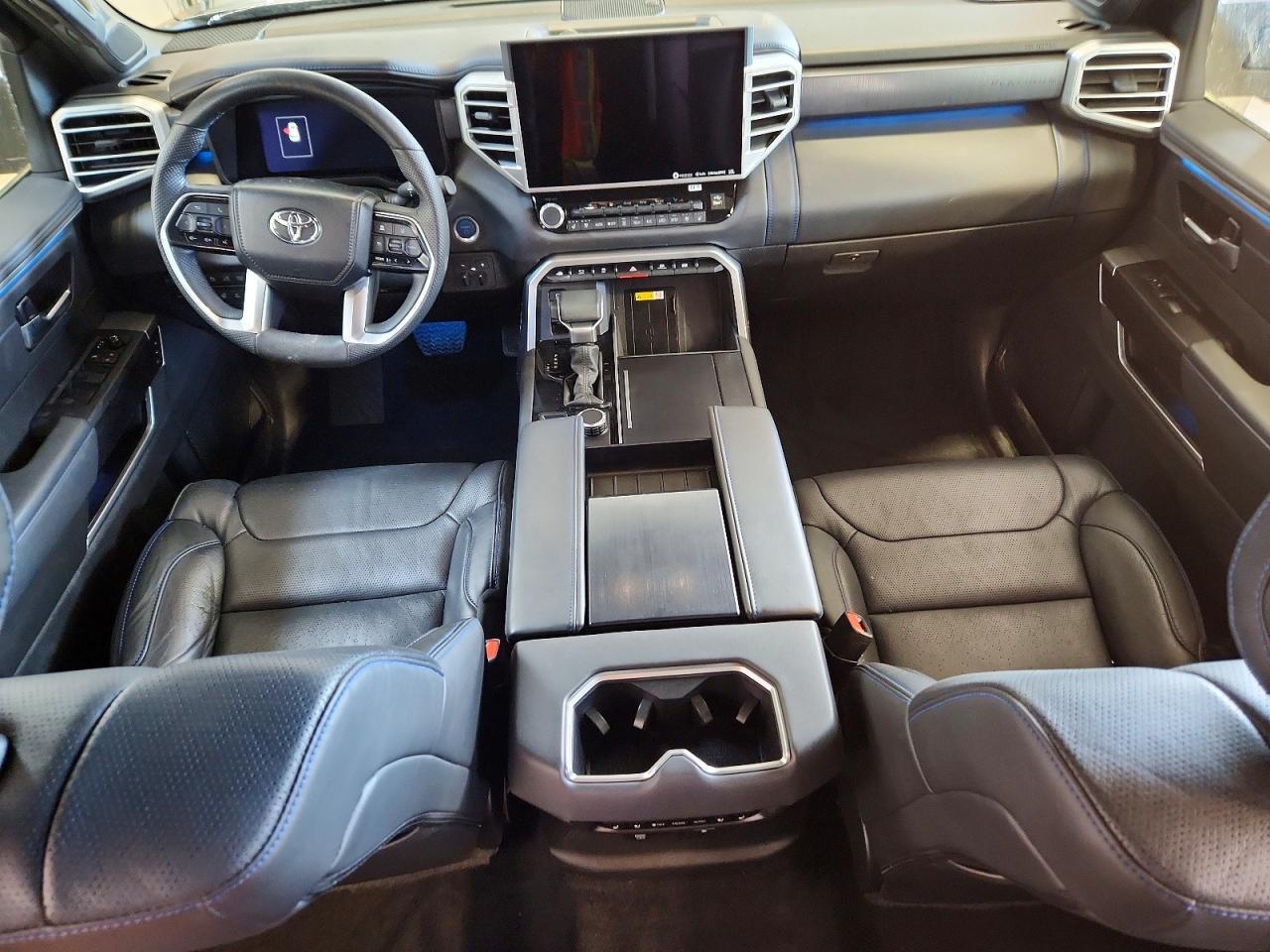 2024 Toyota Sequoia Sr5 - zdjęcie 8