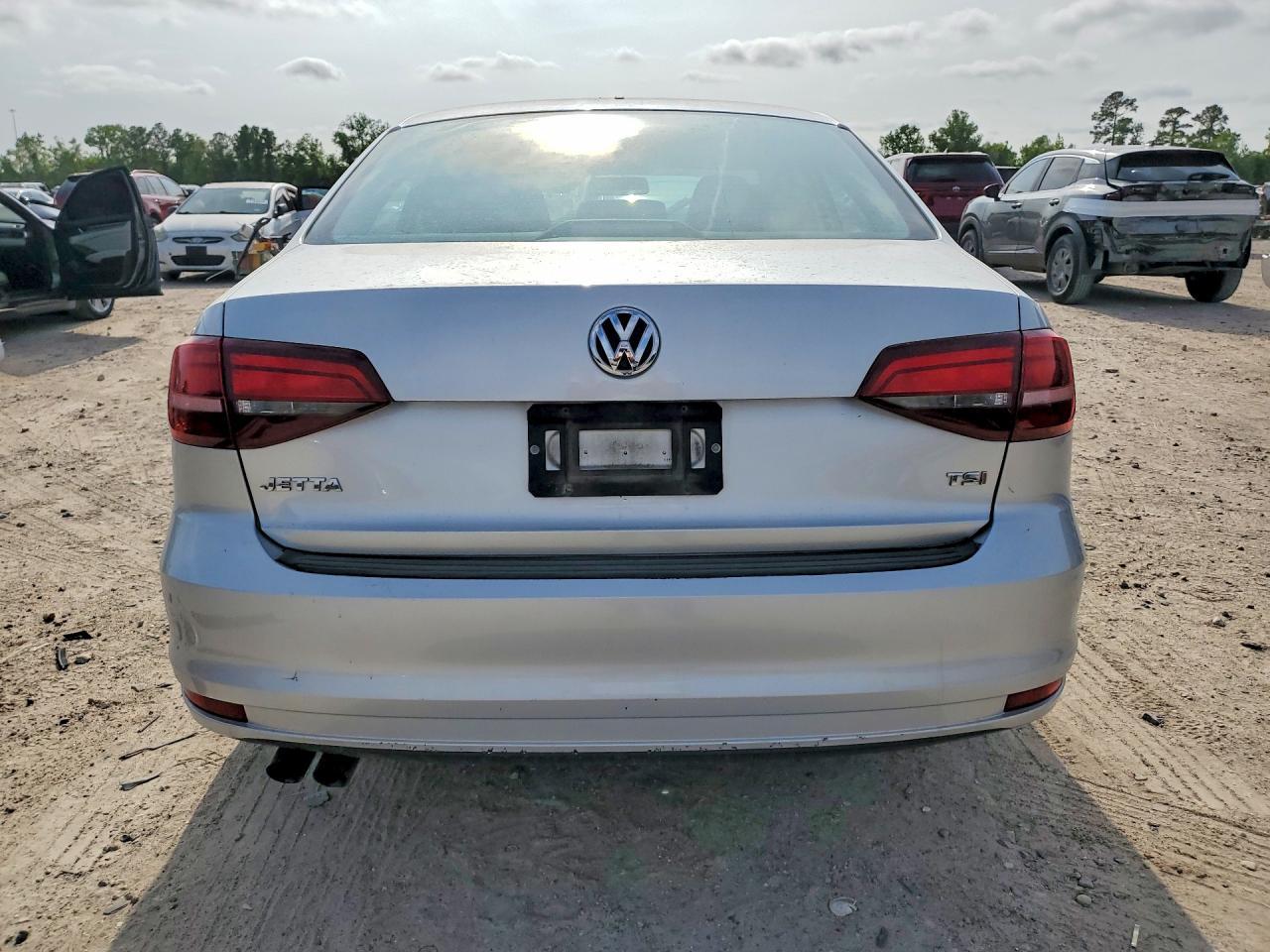 2016 Volkswagen Jetta S - zdjęcie 6