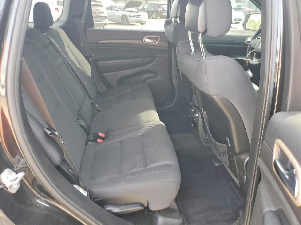 2015 Jeep Grand Cherokee Laredo - zdjęcie 11