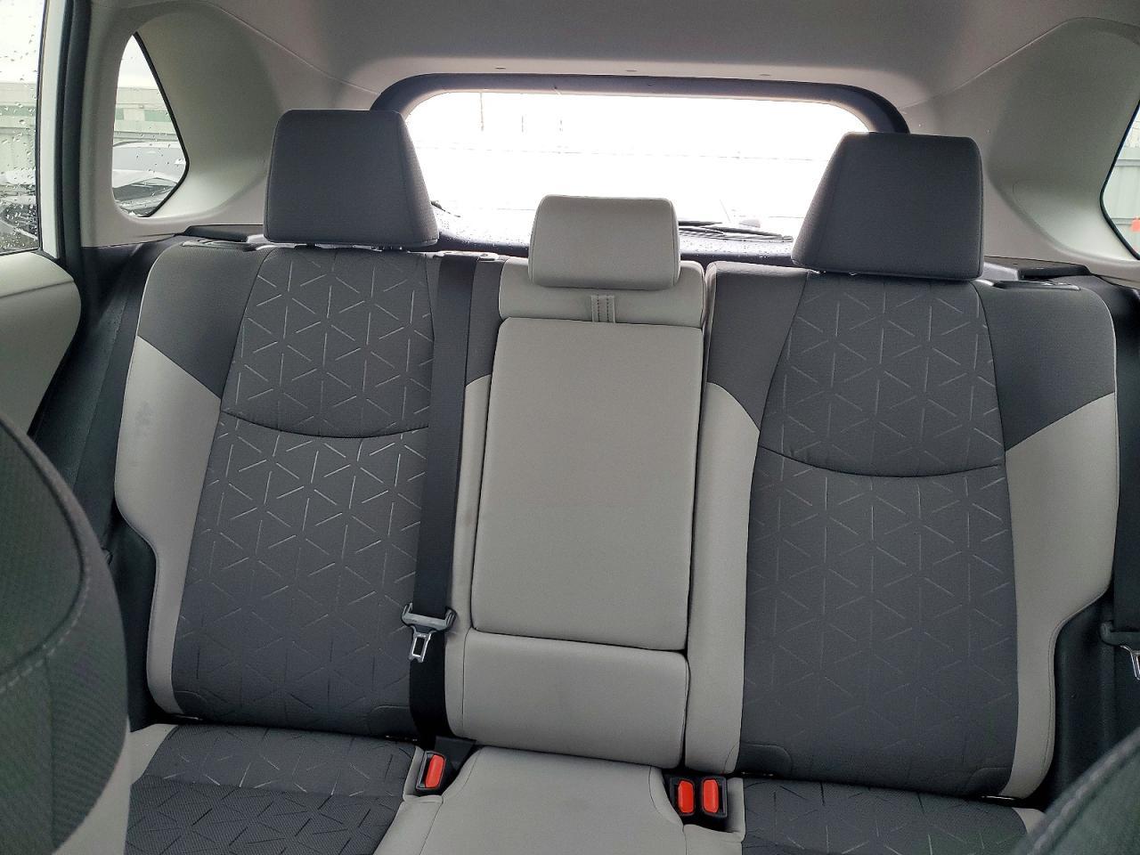 2025 Toyota Rav4 Xle - zdjęcie 10