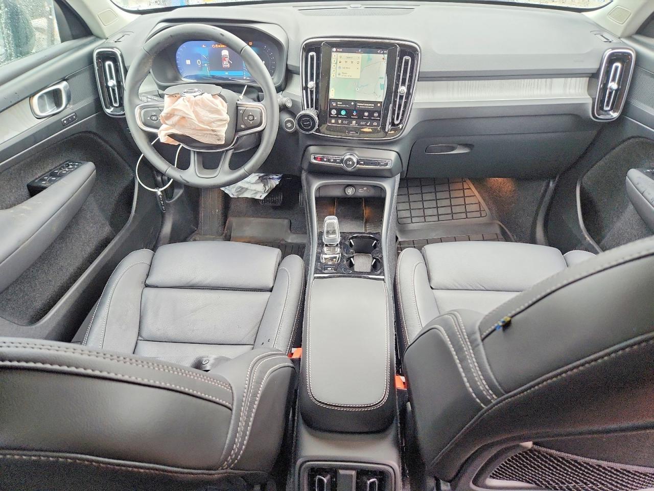 2026 Volvo Xc40 Plus - zdjęcie 8