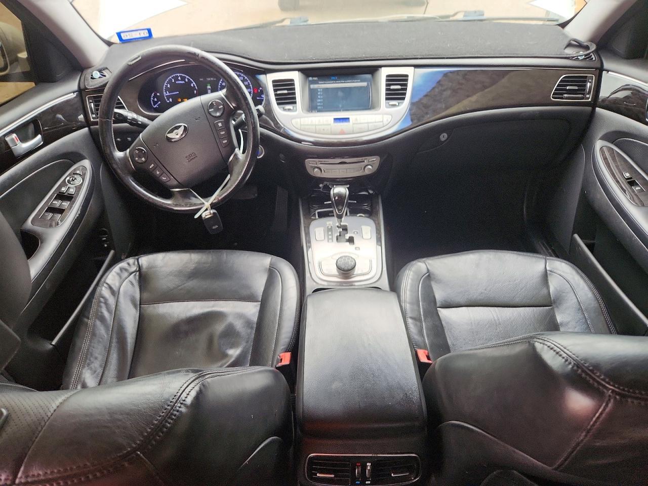 2013 Hyundai Genesis 5.0L - zdjęcie 8