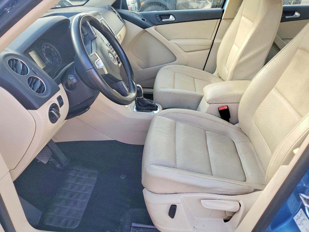 2017 Volkswagen Tiguan S - zdjęcie 7
