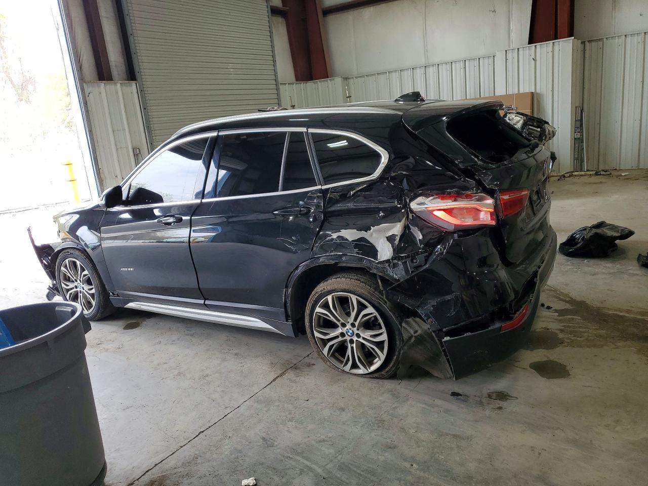BMW X1 - zdjęcie 2